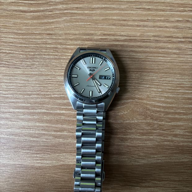 세이코 snxs 샴페인 컬러