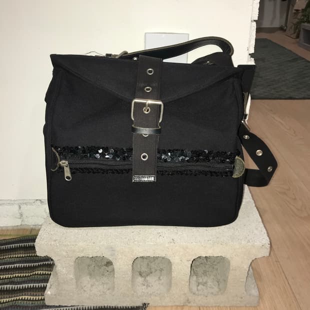 Tricot comme des garcons belt bag