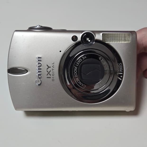 캐논 IXY 700 (IXUS 750) 디지털 카메라