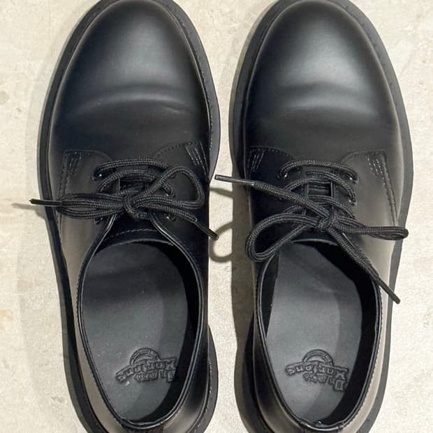 닥터마틴 1461 모노 240