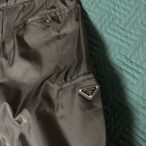 프라다 리나일론 버뮤다
