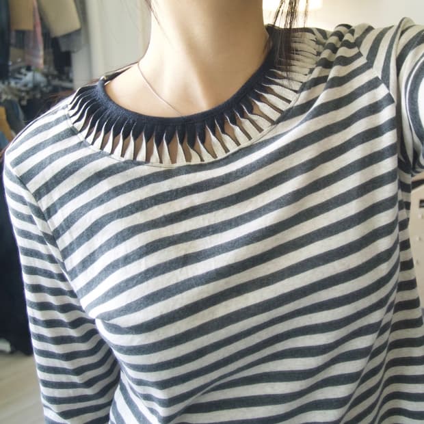 [COLORISTA] twist neck stripe sleeve
