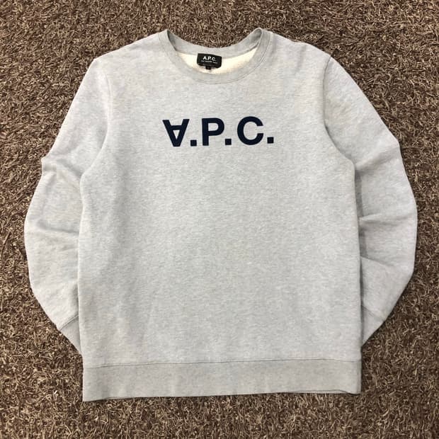 APC 아페쎄 로고 맨투맨 스웻셔츠