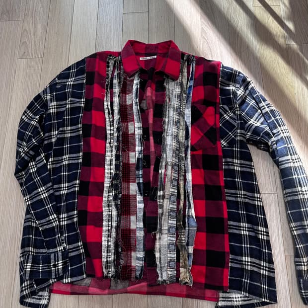 리빌드 바이 니들스 셔츠