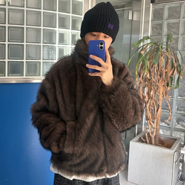 FAKE FUR BLOUSON 혼합 인조 모피 블라우스