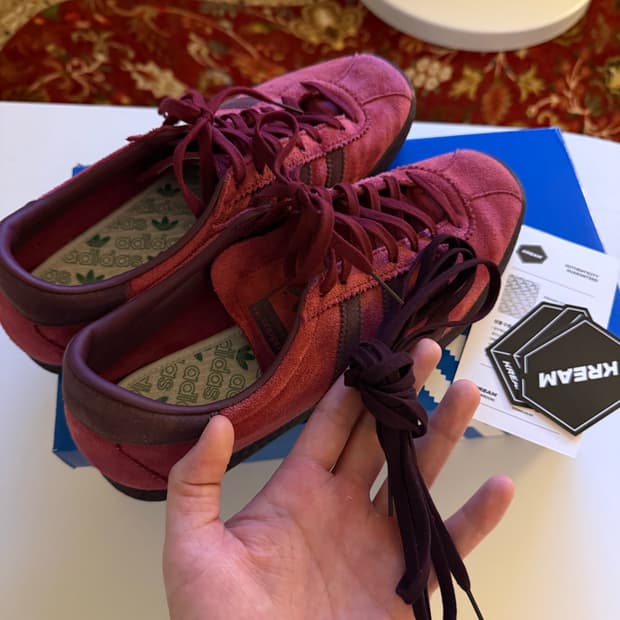 Adidas Tobacco Gruen Collegiate Burgundy