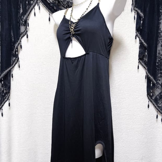 오네갸루 로맨틱고딕 고스펑크 금장체인 블랙 롱드레스 트임원피스 섹시 코스