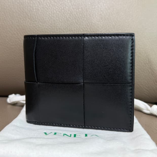 보테가베네타 카세트 카프스킨 코인 반지갑 블랙