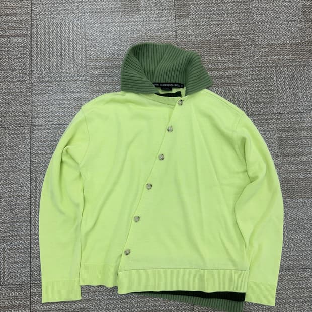 앤더슨벨 가디건 (실내착용 1회)