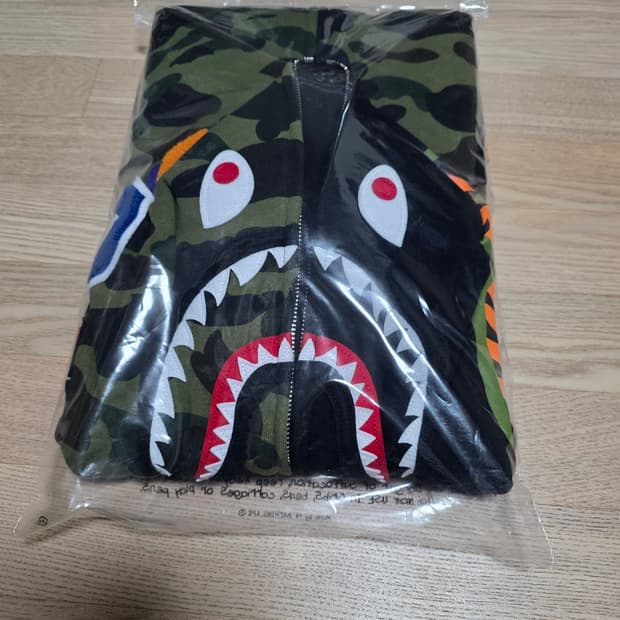 베이프 카모 샤크 후드 XL 새상품