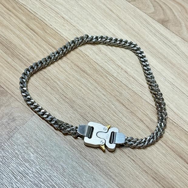 알릭스 체인 버클 목걸이 