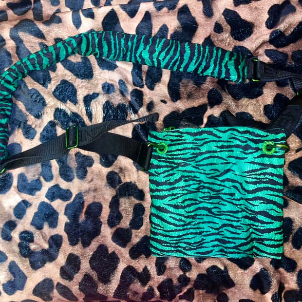 [남녀공용]겐조 h&m 콜라보레이션 크로스백