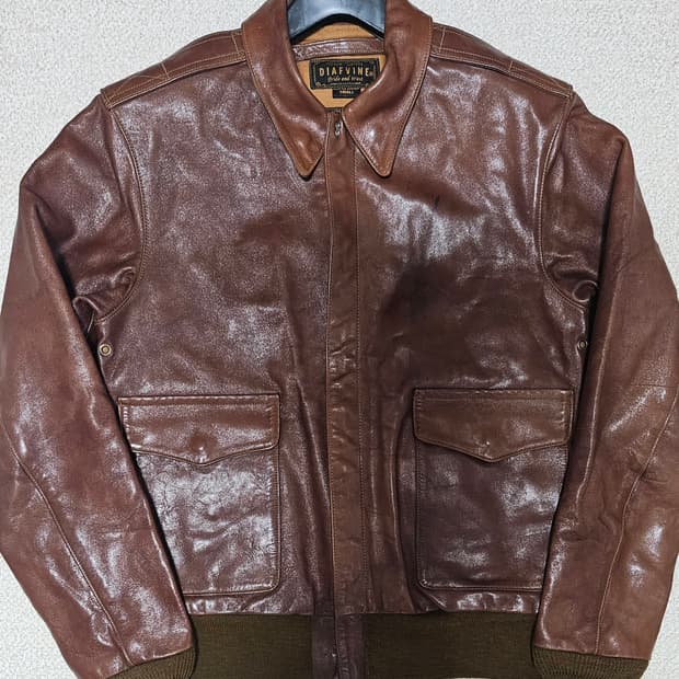디아프바인 A-2 말가죽 자켓