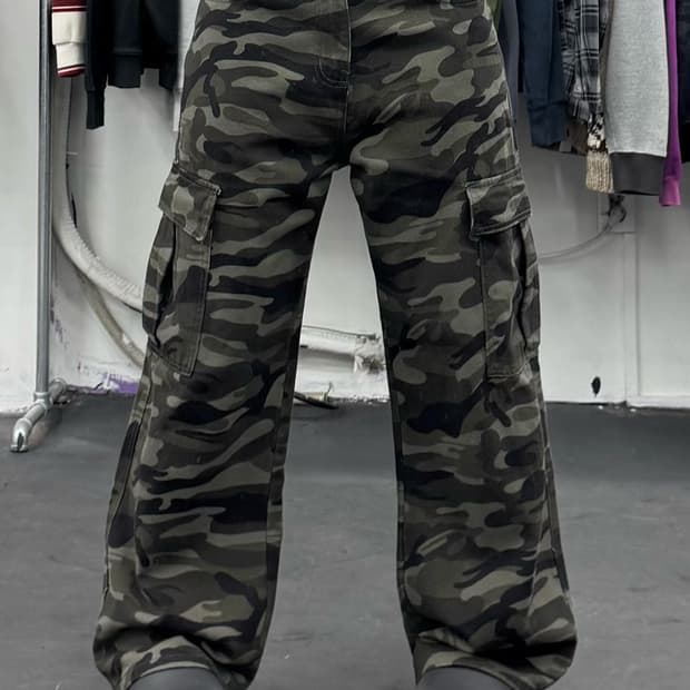 카모패턴 카고팬츠