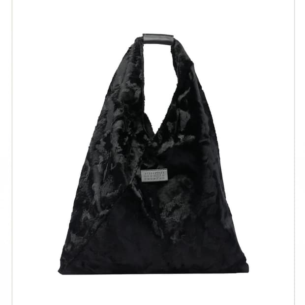 새상품) 메종마르지엘라 MM6 퍼 숄더백