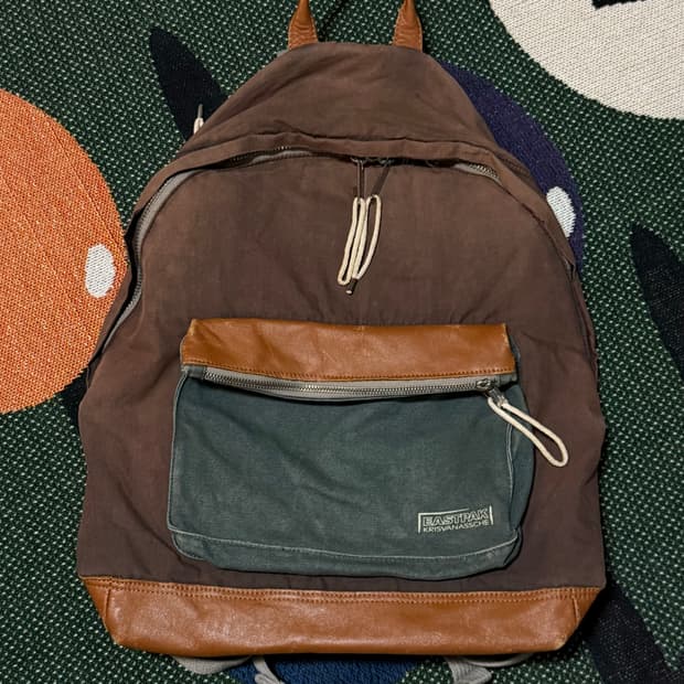 크리스반아쉐 이스트팩 백팩 멀티컬러