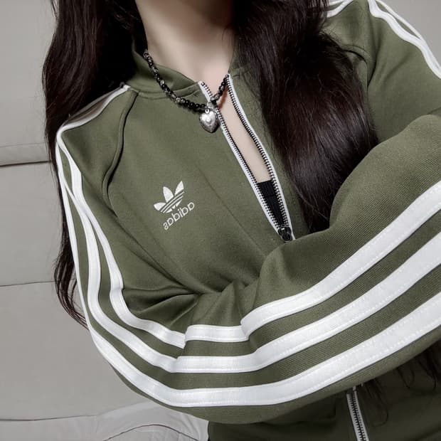 아디다스 슈퍼스타 카키 져지