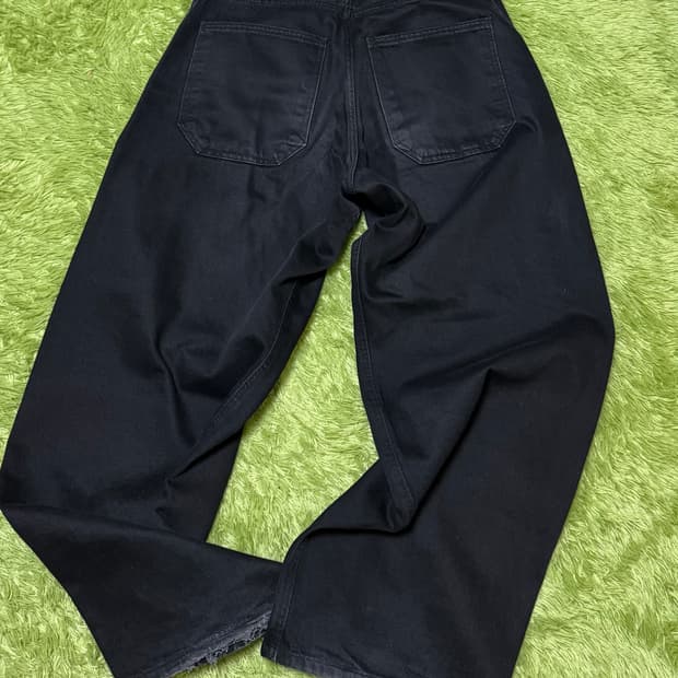 해칭룸 와이드 커브 진 매트블랙