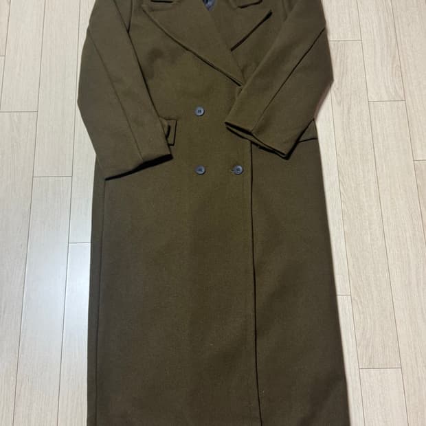 올리브카키 맥시코트