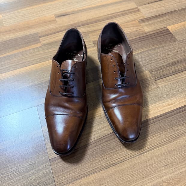 까르미나 옥스포드 마룬색상