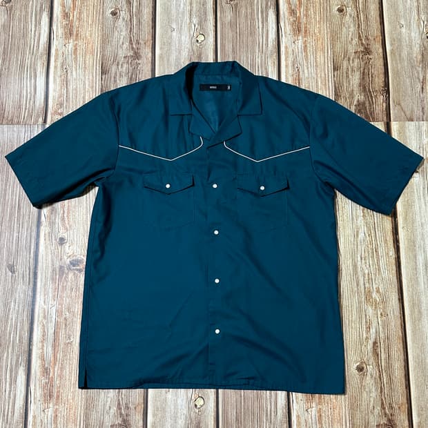 빔즈 Vaporize 웨스턴 반팔 셔츠 그린 색상 L사이즈