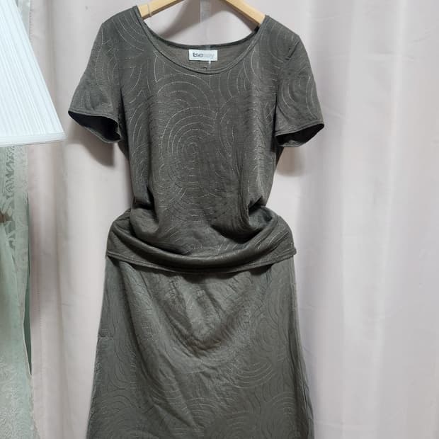 tse say 여성 반팔 상의 스커트 세트