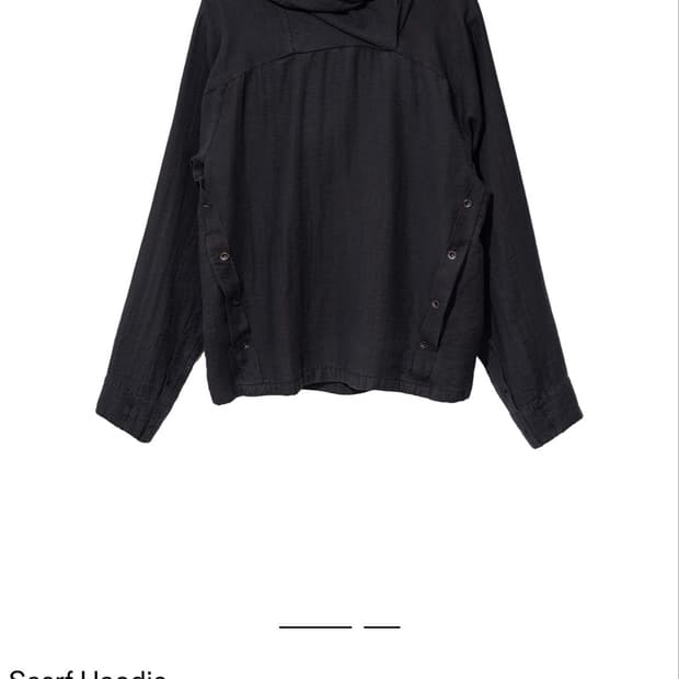 Hyeinseo 혜인서 Scarf Hoodie 1사이즈