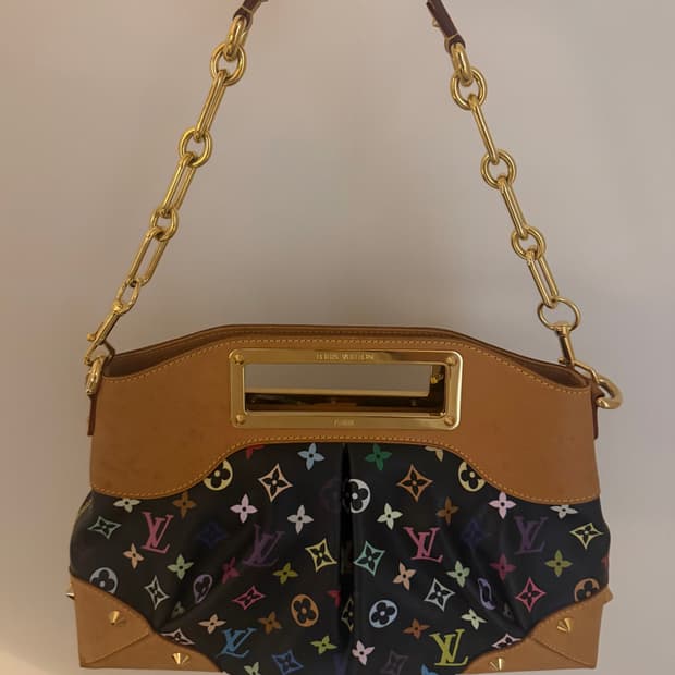 루이비통 무라카미 주디