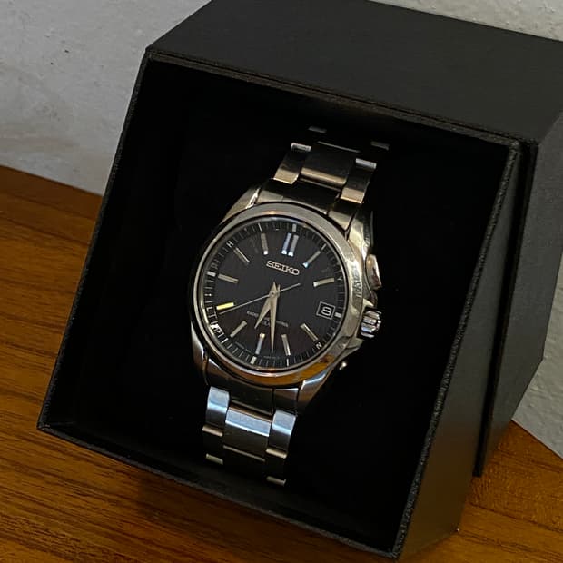 Seiko 세이코 브라이츠 솔라 쿼츠 라디오 은장 메탈 시계
