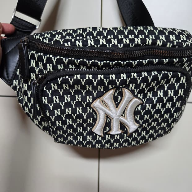 MLB 모노그램 웨이스트백 MLB 힙색