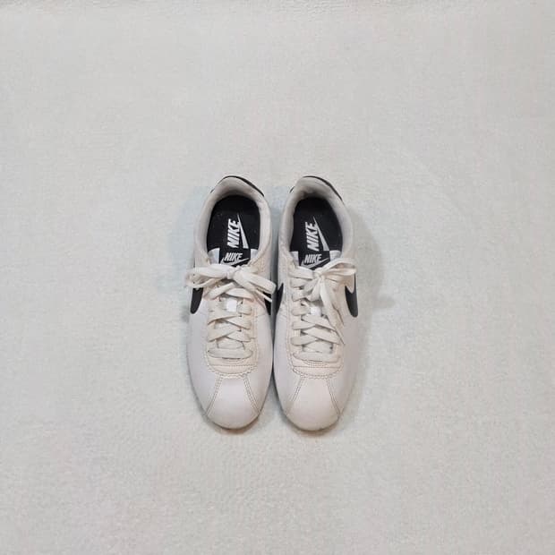 NIKE 나이키 우먼즈 코르테즈 베이직