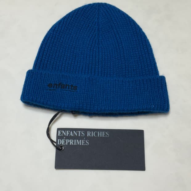 앙팡 리쉬 데프리메 레터링 비니 블루