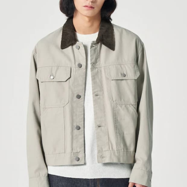 에잇세컨즈 아이보리 트래커자켓
