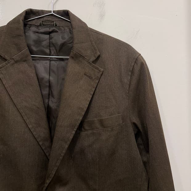 에디바우어 코튼 해링본패턴 쓰리버튼 블레이져