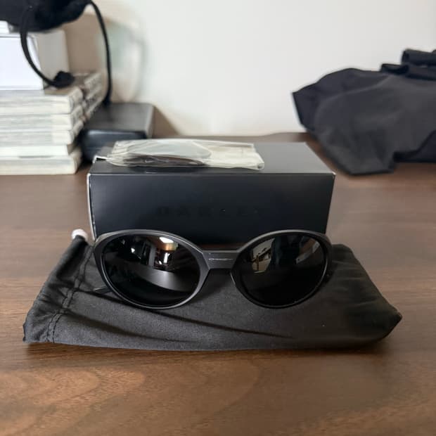 오클리 아이자켓 리덕스 블랙