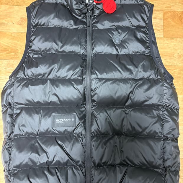 에이프 블랙 패딩 조끼