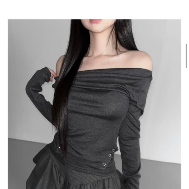 디에어타운 오프숄더 티셔츠