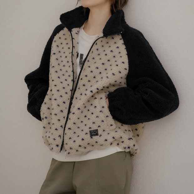 프리버07 하트 도트 플리스 점퍼