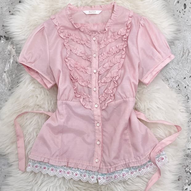 러블리 프릴 시어 버튼 블라우스