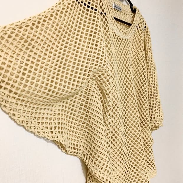 beige net pancho shape knit