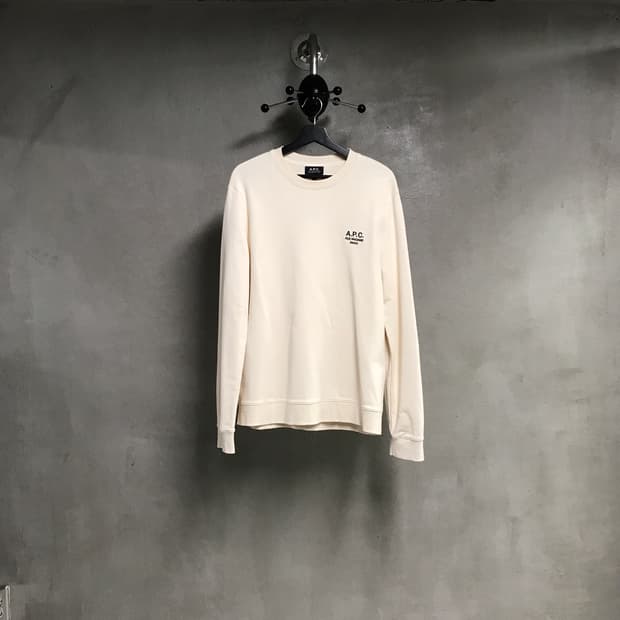 APC 아페쎄 아이보리 맨투맨 XL