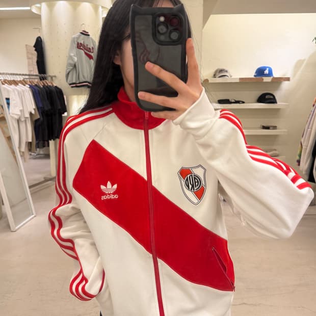 00s 아디다스 올드스쿨 흰빨 트랙탑 져지  U10