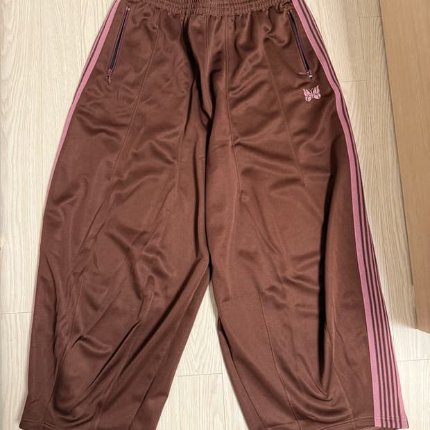 니들스 hd 트랙팬츠 브라운 L