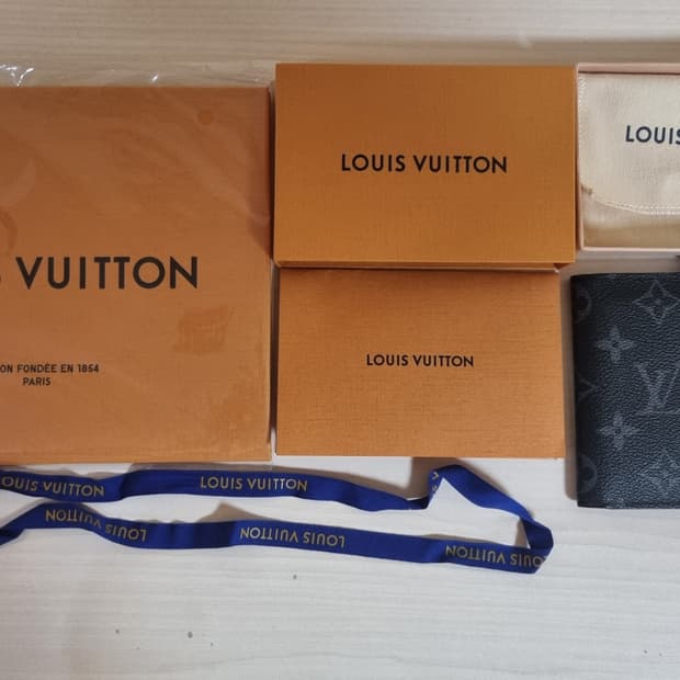 루이비통 포켓 오거나이저 모노그램 이클립스 카드지갑