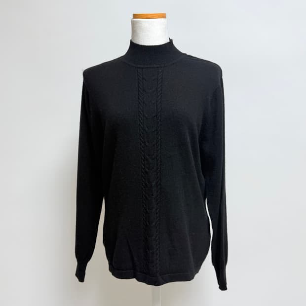 [캐시미어 100%] 블랙 하트넥 긴팔 니트 M~L