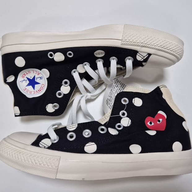 255>꼼데 컨버스 척70 하이 폴카닷