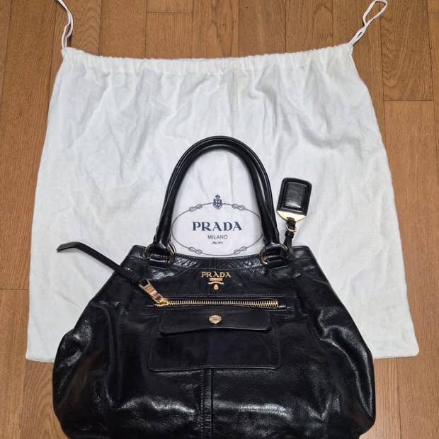 (정품) 프라다 비텔로 샤인 가죽 숄더백 (명품 가방 토트백)