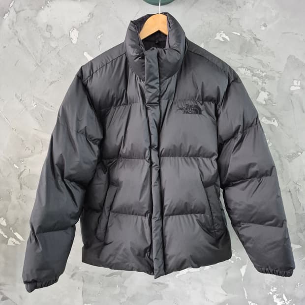 노스페이스 패딩 블랙 색상 XL(105) 사이즈입니다
ON Ball