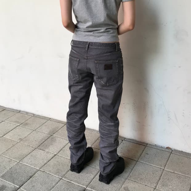 돌체앤가바나 메탈 로고 플레이트 데님 그레이