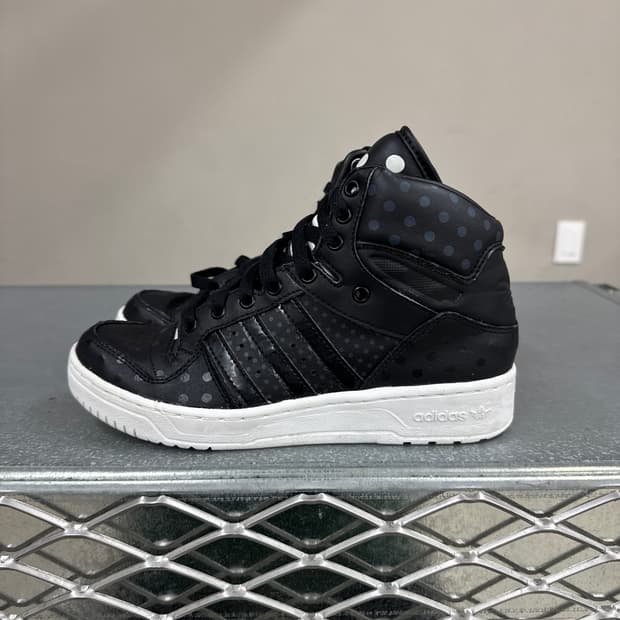 아디다스 미드 하이탑 235